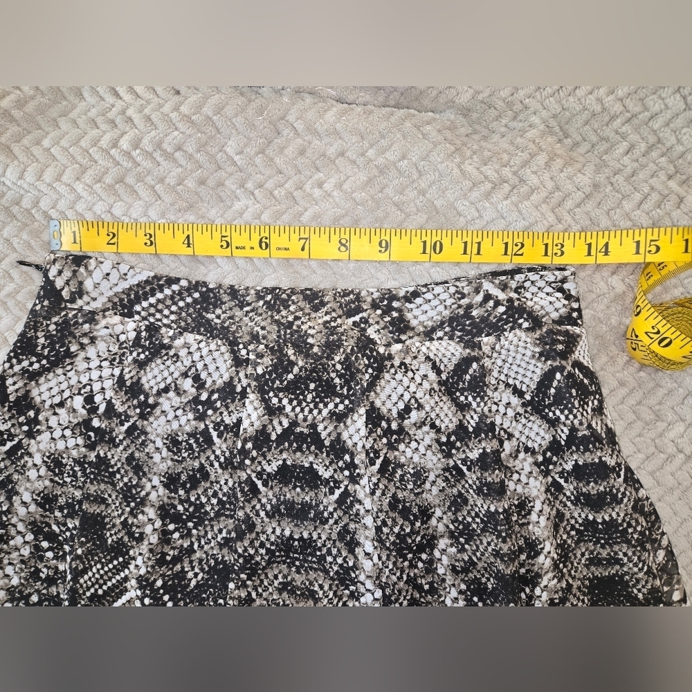Show Me Your Mumu Snakeskin Print Skirt - Picture 3 of 3